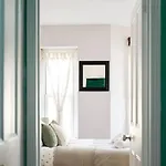 Aj's - Free Wifi - Free Parking - Garden - Sleeps Up To 7 - 4 Beds * Bristol