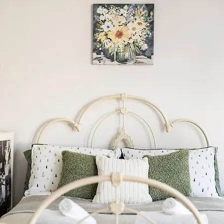 Feriehus Aj's - Free Wifi - Free Parking - Garden - Sleeps Up To 7 - 4 Beds